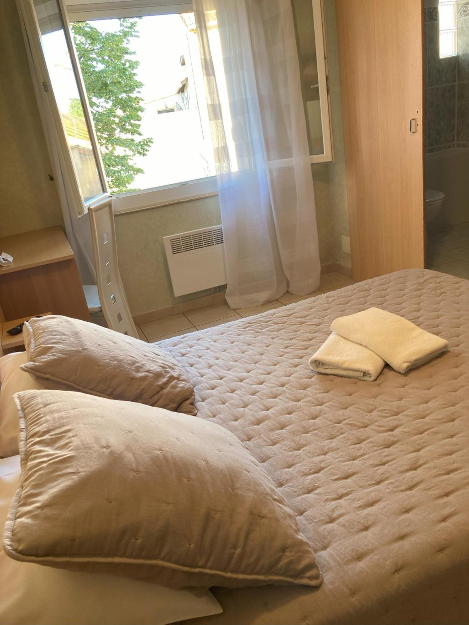 Hotel Le Gambetta Vias Δωμάτιο φωτογραφία