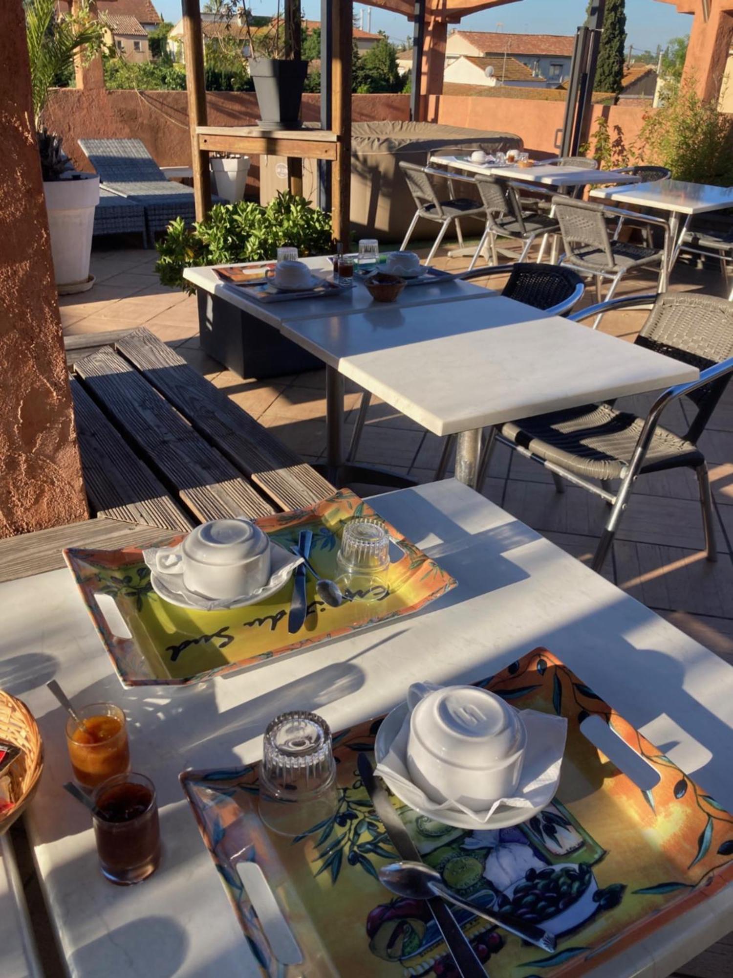 Hotel Le Gambetta Vias Εξωτερικό φωτογραφία